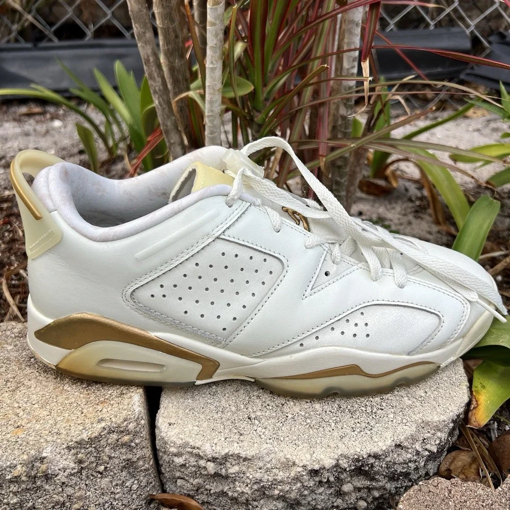 Nike Air Jordan 6 Retro Mens Size 9.5 White Gold Athletic Leather Shoes Sneakers